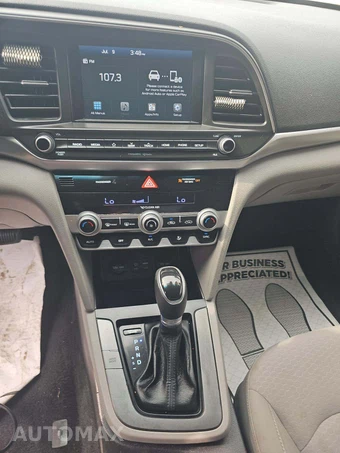 2020 Hyundai Elantra SEL Sedan - miniatura 10