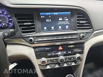 2020 Hyundai Elantra SEL Sedan – miniatura 10