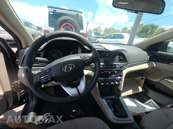 2020 Hyundai Elantra SEL Sedan - miniatura 11