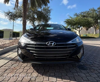 2020 Hyundai Elantra SEL Sedan - miniatura 3