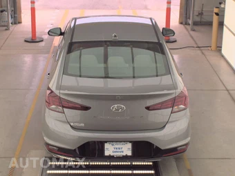 2020 Hyundai Elantra SEL Sedan – miniatura 5