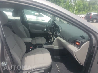 2020 Hyundai Elantra SEL Sedan – miniatura 8