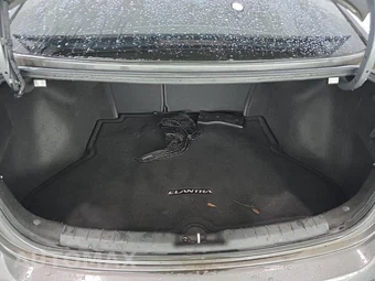 2020 Hyundai Elantra Value Edition Sedan – miniatura 13