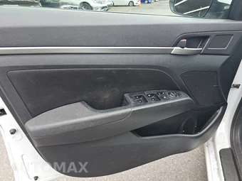 2020 Hyundai Elantra Value Edition Sedan – miniatura 9