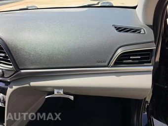 2020 Hyundai Elantra Value Edition Sedan – miniatura 16