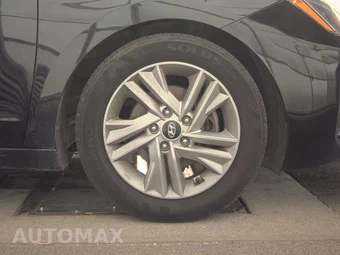 2020 Hyundai Elantra Value Edition Sedan – miniatura 10