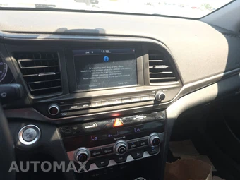 2020 Hyundai Elantra Value Edition Sedan – miniatura 17