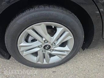 2020 Hyundai Elantra Value Edition Sedan – miniatura 10