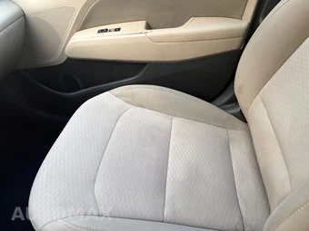 2020 Hyundai Elantra Value Edition Sedan - miniatura 16