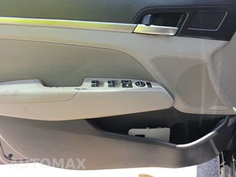 2020 Hyundai Elantra Value Edition Sedan - miniatura 9
