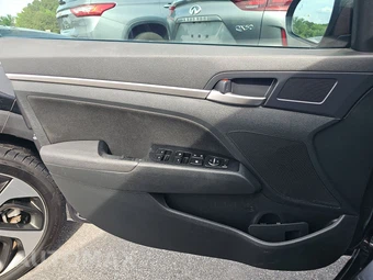 2020 Hyundai Elantra Value Edition Sedan – miniatura 9