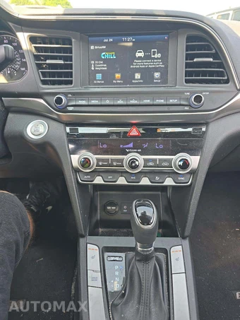 2020 Hyundai Elantra Value Edition Sedan – miniatura 10