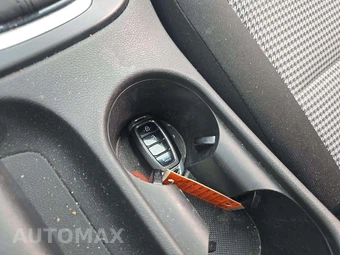 2020 Hyundai Kona SEL - miniatura 5