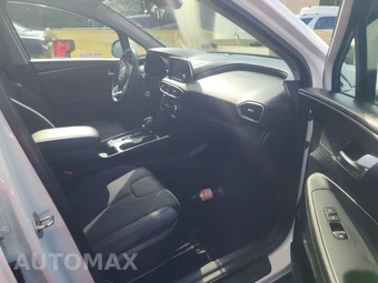 2020 Hyundai Santa Fe SE – miniatura 8