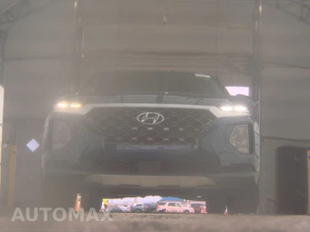 2020 Hyundai Santa Fe SE – miniatura 3