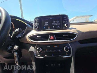 2020 Hyundai Santa Fe SE – miniatura 11