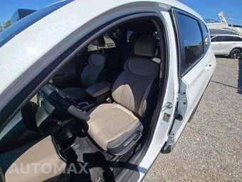 2020 Hyundai Santa Fe SE – miniatura 7