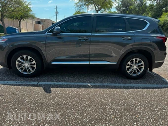 2020 Hyundai Santa Fe SE - miniatura 3