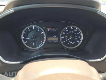 2020 Hyundai Santa Fe SE – miniatura 5