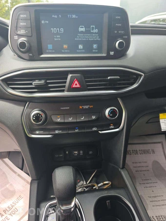 2020 Hyundai Santa Fe SE - miniatura 10