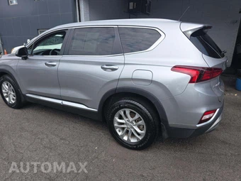 2020 Hyundai Santa Fe SE - miniatura 2