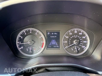 2020 Hyundai Santa Fe SE - miniatura 12