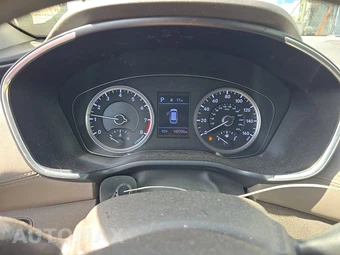 2020 Hyundai Santa Fe SE – miniatura 12