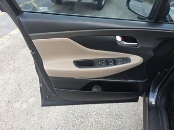 2020 Hyundai Santa Fe SEL – miniatura 9