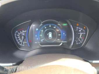2020 Hyundai Santa Fe SEL – miniatura 9