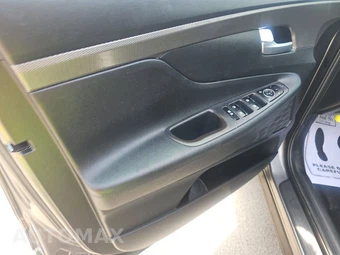 2020 Hyundai Santa Fe SEL – miniatura 9