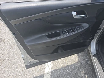 2020 Hyundai Santa Fe SEL – miniatura 9