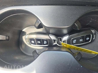 2020 Hyundai Santa Fe SEL – miniatura 8