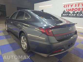 2020 Hyundai Sonata SE – miniatura 2