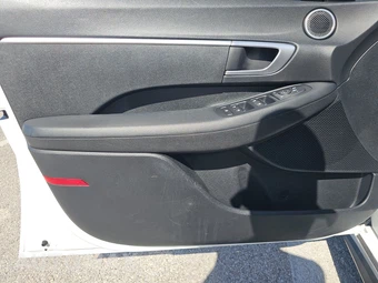 2020 Hyundai Sonata SE – miniatura 9