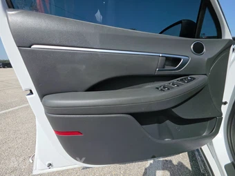 2020 Hyundai Sonata SEL – miniatura 9