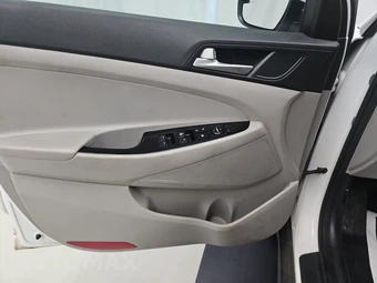 2020 Hyundai Tucson SE - miniatura 9