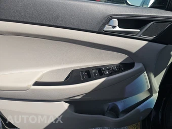 2020 Hyundai Tucson SE – miniatura 9