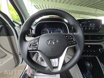 2020 Hyundai Tucson SE – miniatura 10