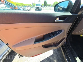 2020 Hyundai Tucson SE – miniatura 9