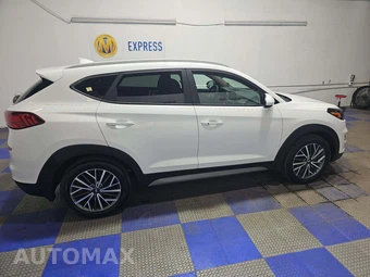 2020 Hyundai Tucson SEL – miniatura 4