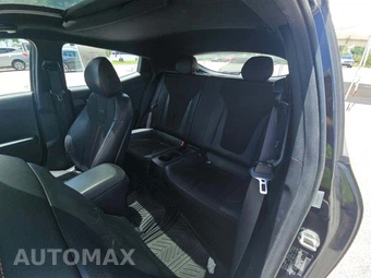 2020 Hyundai Veloster 2.0 Premium – miniatura 10