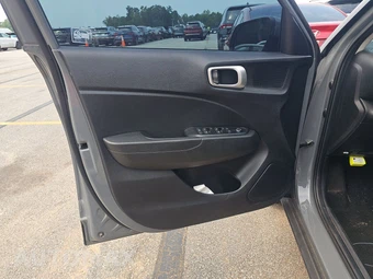 2020 Hyundai Venue SE – miniatura 9
