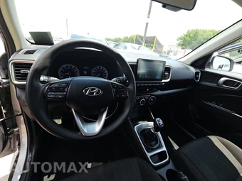 2020 Hyundai Venue SE – miniatura 11