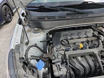 2020 Hyundai Venue SEL – miniatura 24