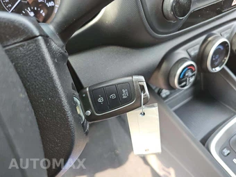 2020 Hyundai Venue SEL – miniatura 8