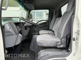 2020 Isuzu NPR Base - miniatura 11