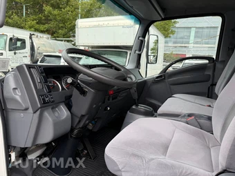 2020 Isuzu NPR Base - miniatura 12
