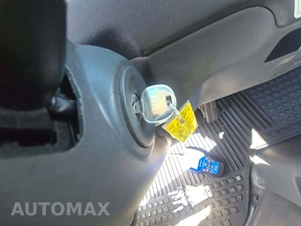 2020 Isuzu NPR HD Base Low Tilt – miniatura 8