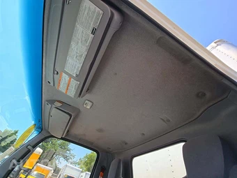 2020 Isuzu NPR HD Base Low Tilt – miniatura 11