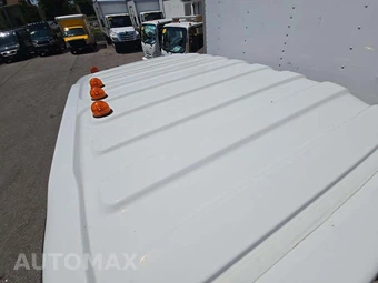 2020 Isuzu NPR HD Base Low Tilt – miniatura 12